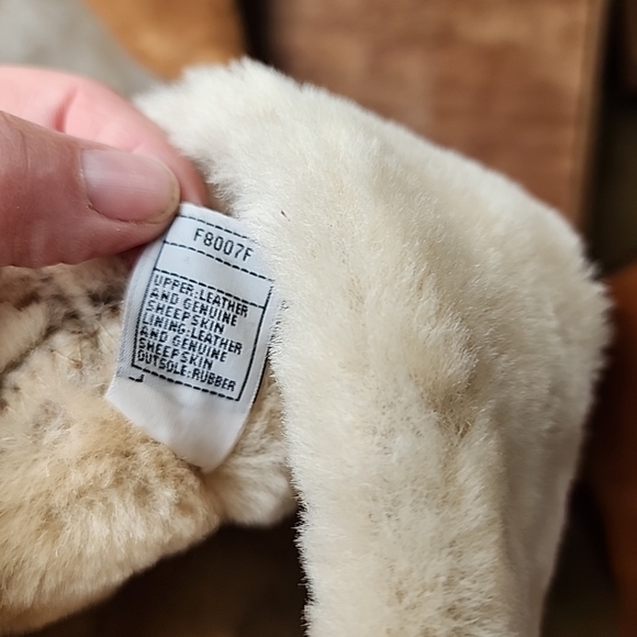 UGG Sandra wedge heel tan suede upper shearling lining sz 7 - Picture 6 of 10